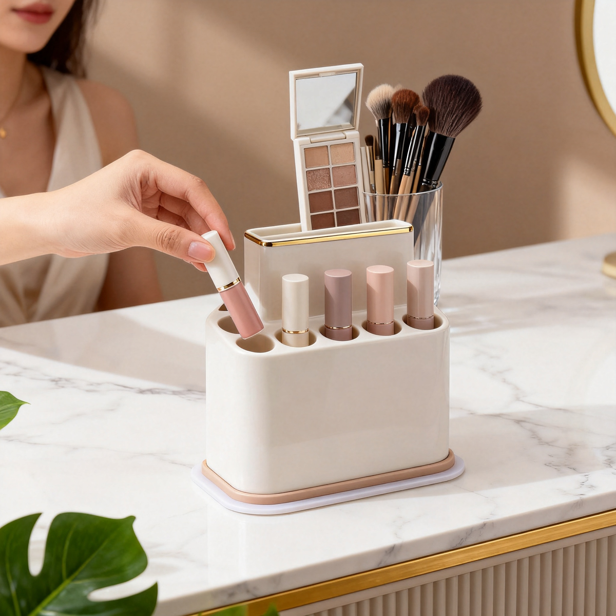 🤍 Your Jewelry Deserves A Beautiful Home — Minimalist Tray Designed For Everyday Elegance