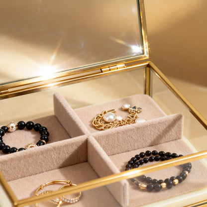 🪞 A Transparent Glass Jewelry Organizer Designed To Bring Boutique-Level Elegance Into Your Dressing Space While Keeping Your Treasured Pieces Beautifully Arranged